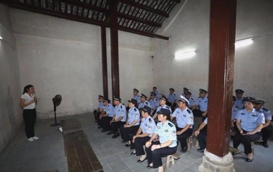 开封公安局新班子，自然美景的心灵探索之旅